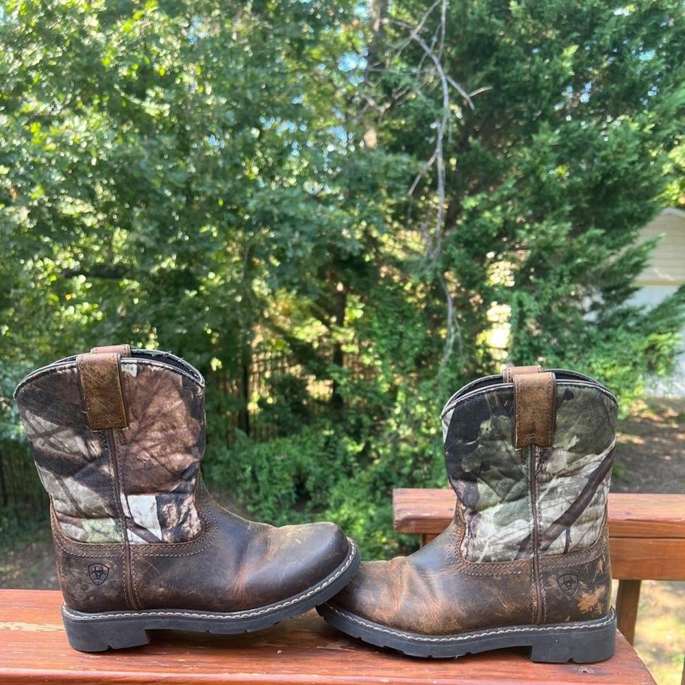 Ariat Youth 2 Heritage Sierra Western Boots Distressed Camo Brown Boots